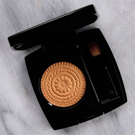 chanel elemental eyeshadow|Chanel eyeshadow pourpre brun.